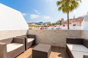 ¡Terraza, relax y wifi! A 50m de la playa